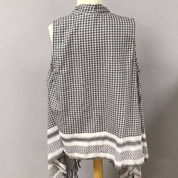 En Crème Gray White Vest‎ Size M - Picture 3 of 6